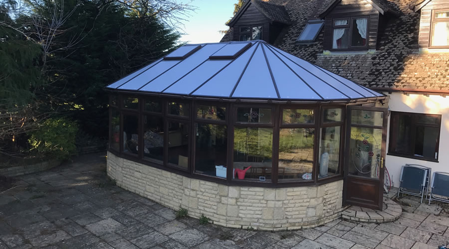 Clean conservatory roof in Haddenham