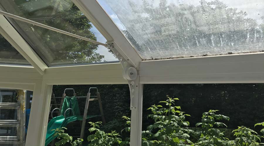 Conservatory roof mist and dirt cleaning